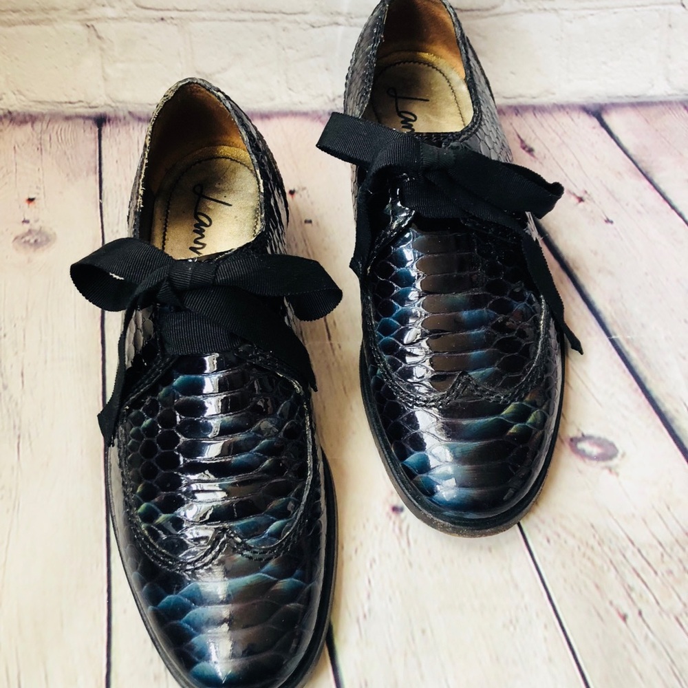 Lavin Shoes - Picture 4 of 6